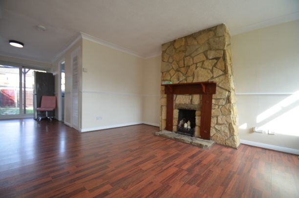 3 bedroom Property to rent - Photo 1
