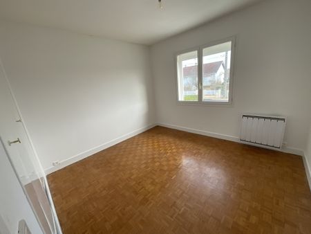 Location Maison 5 pièces 96m² ST DOULCHARD 18230 - Photo 3