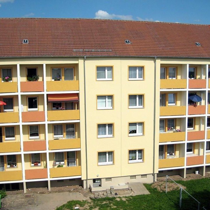 Schöne, großzügige 2-Raum-Wohnung im Zentrum von Hohenstein-Ernsthal - Photo 1