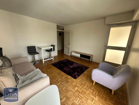Location Appartement 2 pièces 53m² CHATEAUROUX 36000 - Photo 2