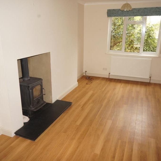 3 bedroom semi-detached house to rent - Photo 1