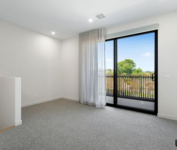 2/18 Leon Avenue, Rosanna - Photo 2