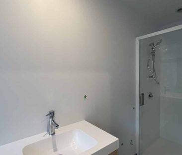 One-bedroom unit - Photo 3