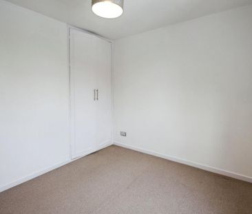 1 bedroom end of terrace house to rent - Photo 2