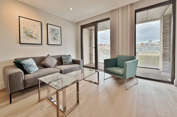 Queens Wharf, Crisp Road, Hammersmith, London, W6 - Photo 1