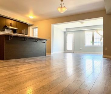 For Lease - 43 Minlow Way, Aurora, Ontario - Photo 6