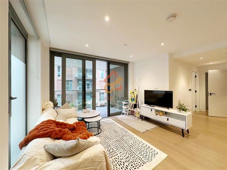 1 bedroom in a flat share to rent - Photo 2