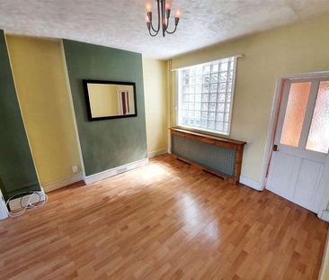 Avondale Road, Kettering, Northants, NN16 - Photo 2