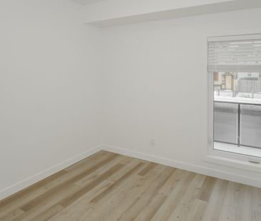 Bristol: Black Accents – 710 Westminster, Winnipeg, MB - Photo 5