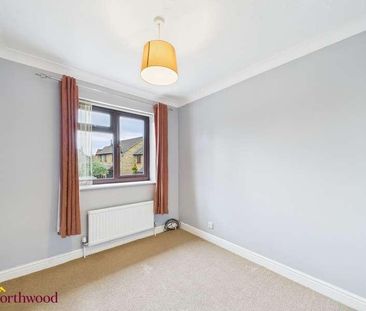 Lexton Gardens, Middleton Cheney, OX17 - Photo 3