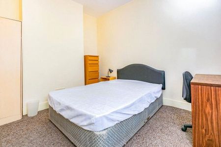 4 bedroom house to rent - Photo 4