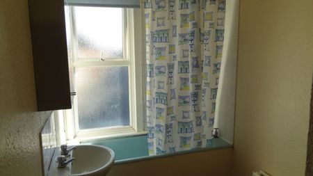 83 Storer Road- 5 Doubles & 2 bathrooms Loughborough - Photo 5