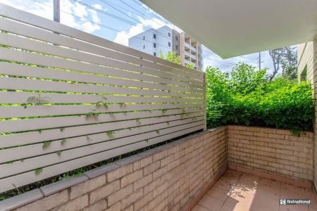 Neat & Convenient Two-Bedroom Home in Central Penrith - Photo 5