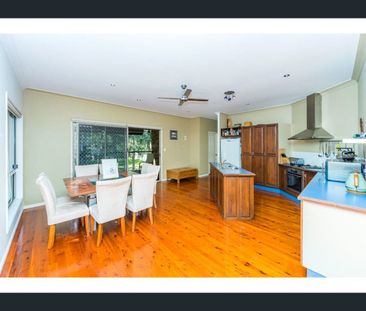 3 Hoylake Court, Parkwood, Qld 4214 - Photo 4