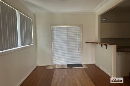 40 Spence Street - Photo 2