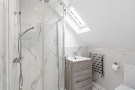 5 bedroom semi-detached house to rent - Photo 4