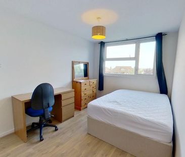 3 bedroom terraced house to rent - Photo 6