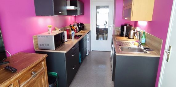 Location Appartement 2 pièces 62m² ST OMER 62500 - Photo 2