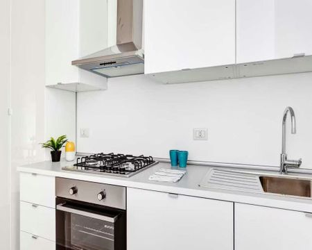 Via Cosimo del Fante, Milan, Lombardy 20122 - Photo 5