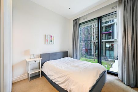 3 bedroom flat to rent - Photo 2