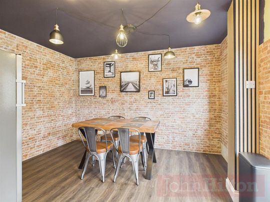 7 bedroom semi-detached house to rent - Photo 1