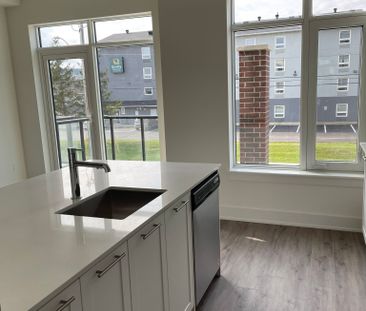 For Lease - 72 Windward Drive, Grimsby, Ontario - Photo 6