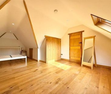 2 bedroom semi-detached house to rent - Photo 6