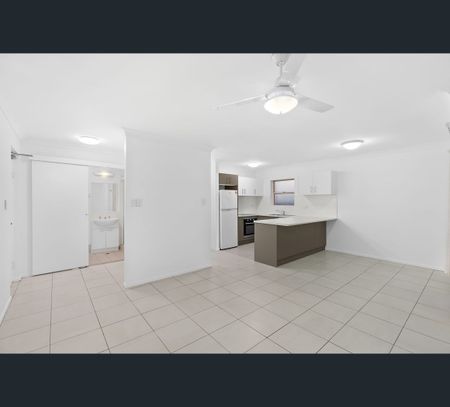 6/124 Carmody Road, St Lucia, Qld 4067 - Photo 3