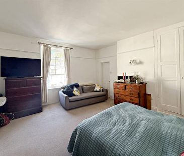 6 bedroom detached house to rent - Photo 6