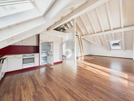 HOHE RÄUME MIT SONNIGER TERRASSE! - Foto 4