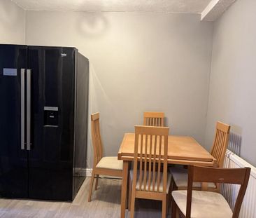 3 bedroom terraced house to rent - Photo 4