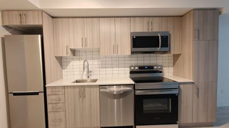 For Lease - 1010 Sandy Beach Road Unit# 710, Pickering, Ontario - Photo 3