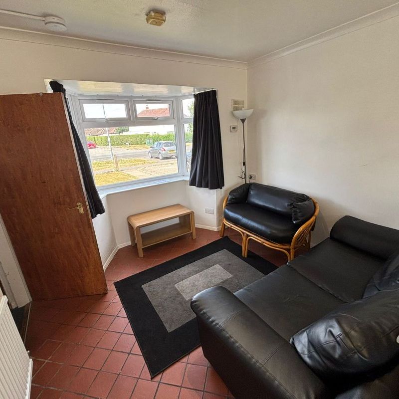 102 Alan Moss Road - Engineering Side & Parking Loughborough - Photo 1