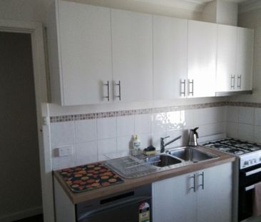 NESTLED IN THE HEART OF ARMADALE - Photo 4