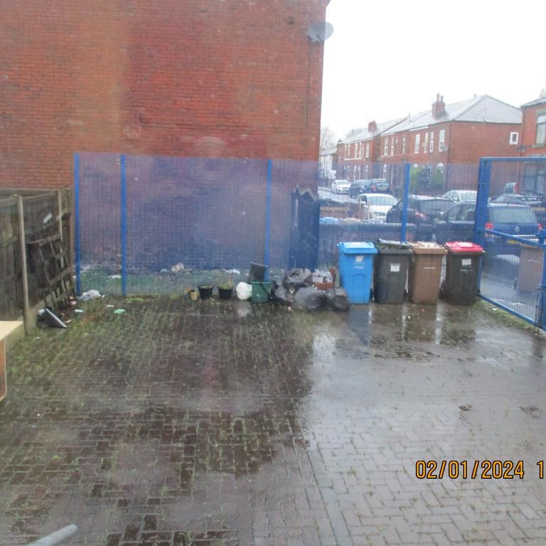 1 bedroom house of multiple occupation to rent - Photo 1