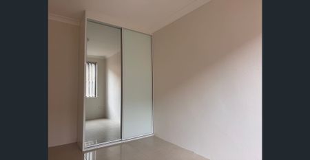 1st Floor Renovated 3 Bedroom Unit - Photo 4