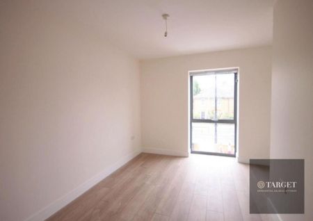 3 bedroom flat to rent - Photo 3