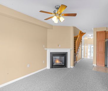 For Lease - 43 Northwest Passage, Whitchurch-Stouffville, Ontario - Photo 2