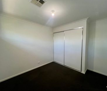 Modern & Low-Maintenance Living in Edwardstown - Photo 5