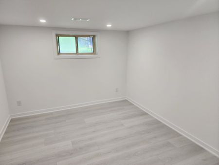 For Lease - 31 Fairlin Drive Unit# Lower, Toronto, Ontario - Photo 2