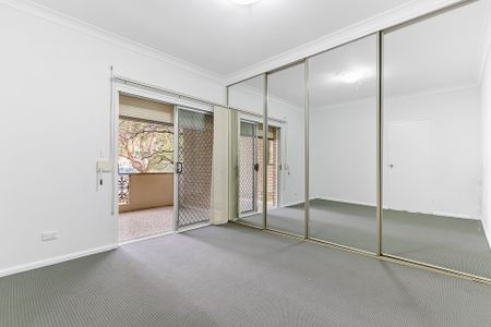 Unit 2/38 Minter Street, - Photo 3