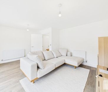 4 bedroom semi-detached house to rent - Photo 1