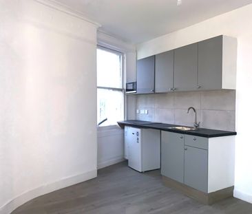 Studio Flat, Kingsland Road, E8 - Photo 1