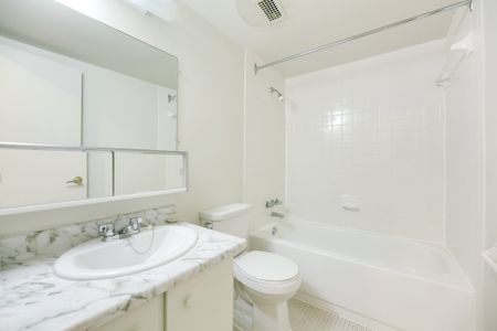 2177 Sherobee Road - 1 bedroom - Photo 5