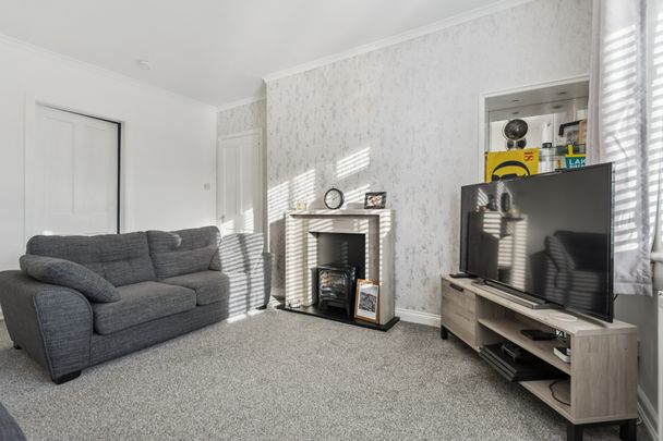 Falkirk Road - Photo 1