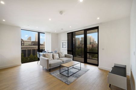 Silverleaf House, 1 Heartwood Boulevard, W3 6YZ - Photo 3