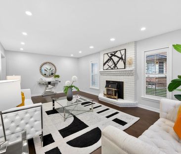 For Lease - 10 Mcclenny Drive, Aurora, Ontario - Photo 1