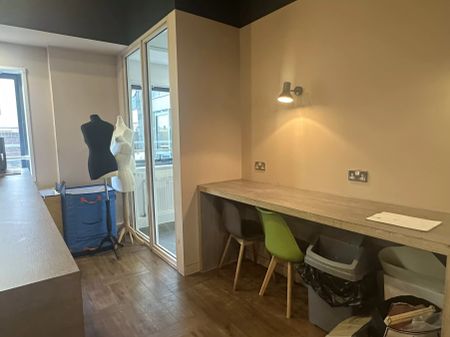 Platinum Studio - Photo 5