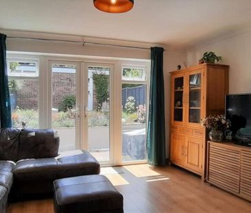 Connaught Road, Woking, Surrey, GU24 - Photo 1