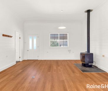 Character, Space & Easy Living - Photo 3